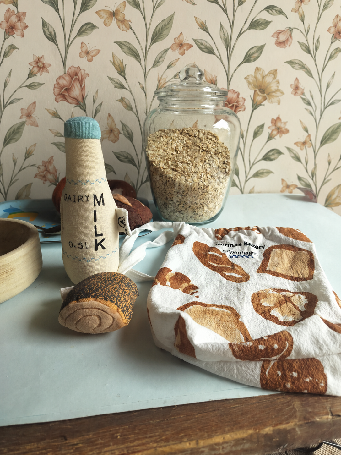 Coffee & Treats Bundle – Milk Bottle & Københavner Birkes