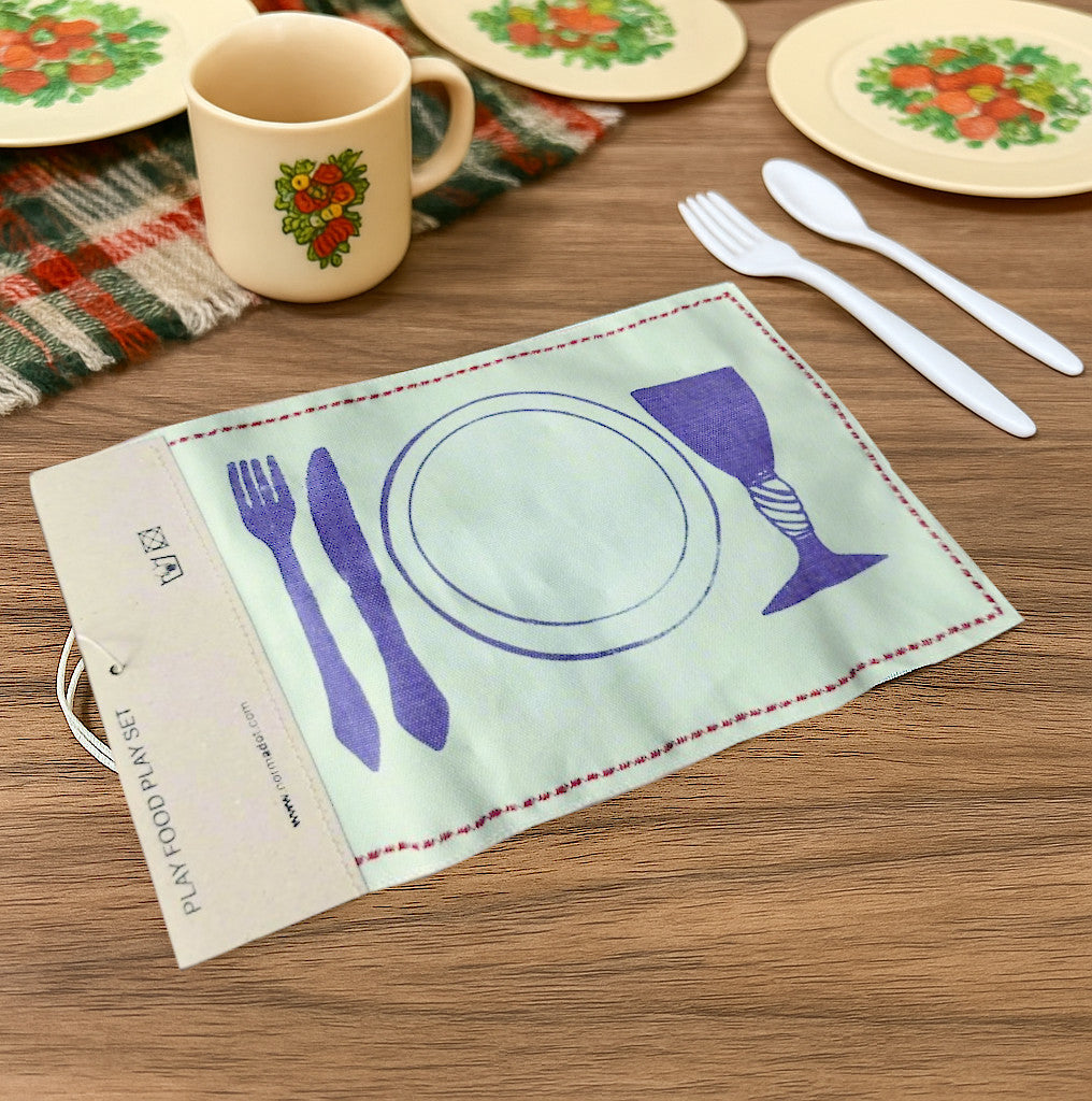 Handcrafted Garden Fresh Salad Play-Set – Avocado, Tomato, Cucumber & Pita