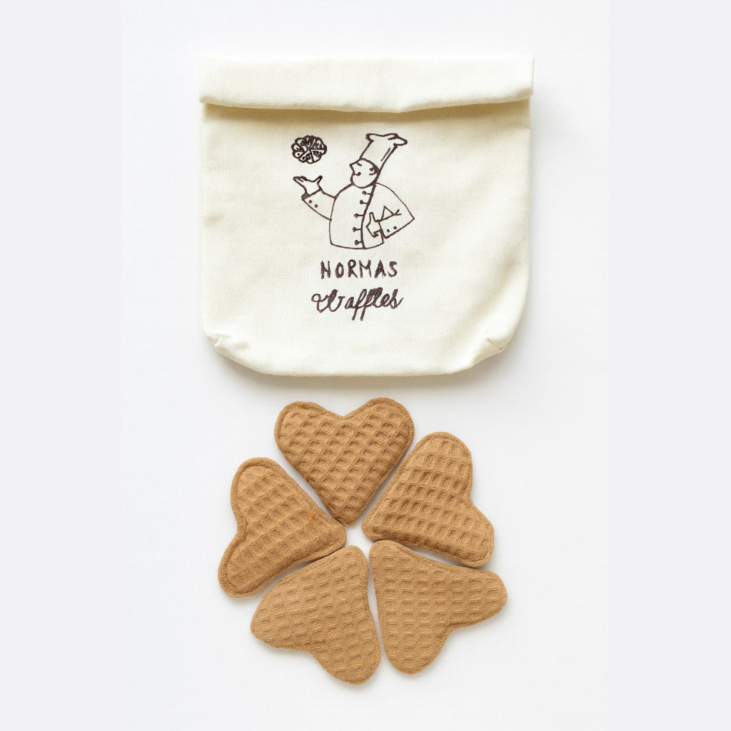 Handmade Fabric Waffle Play Set – 5-Piece with Baker Bag